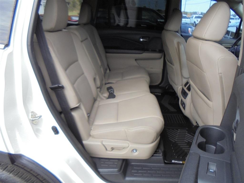 Honda Pilot Touring AWD 2017