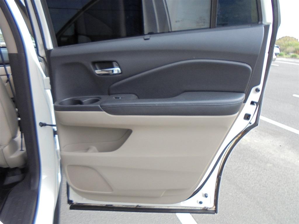 Honda Pilot Touring AWD 2017