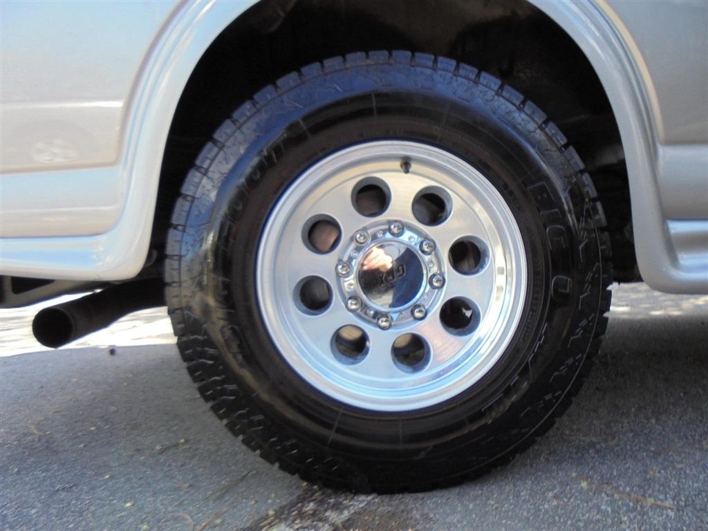 Chevrolet Express Passenger RWD 3500 155" LT 2018