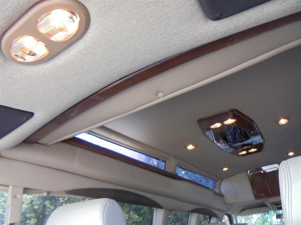 Chevrolet Express Passenger RWD 3500 155" LT 2018