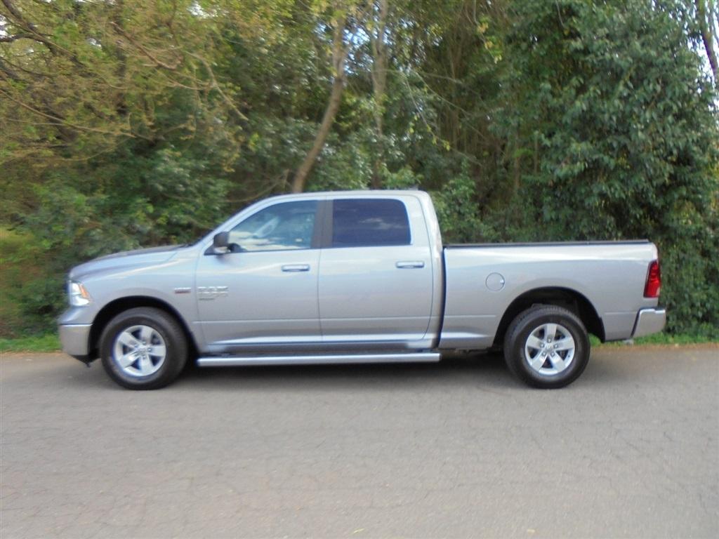 RAM 1500 Classic SLT 4x2 Crew Cab 6'4" Box 2020