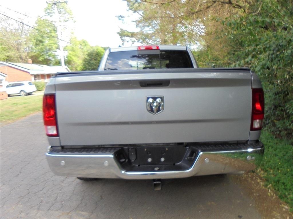 RAM 1500 Classic SLT 4x2 Crew Cab 6'4" Box 2020