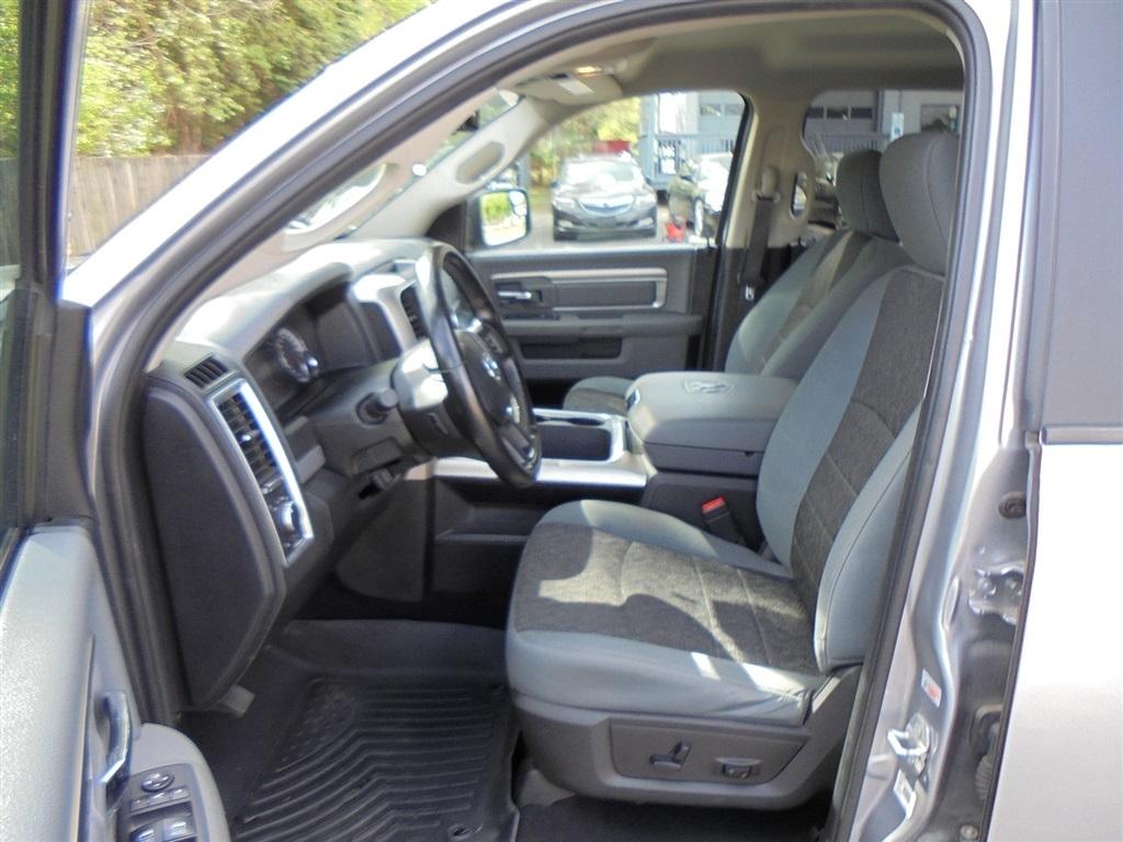 RAM 1500 Classic SLT 4x2 Crew Cab 6'4" Box 2020