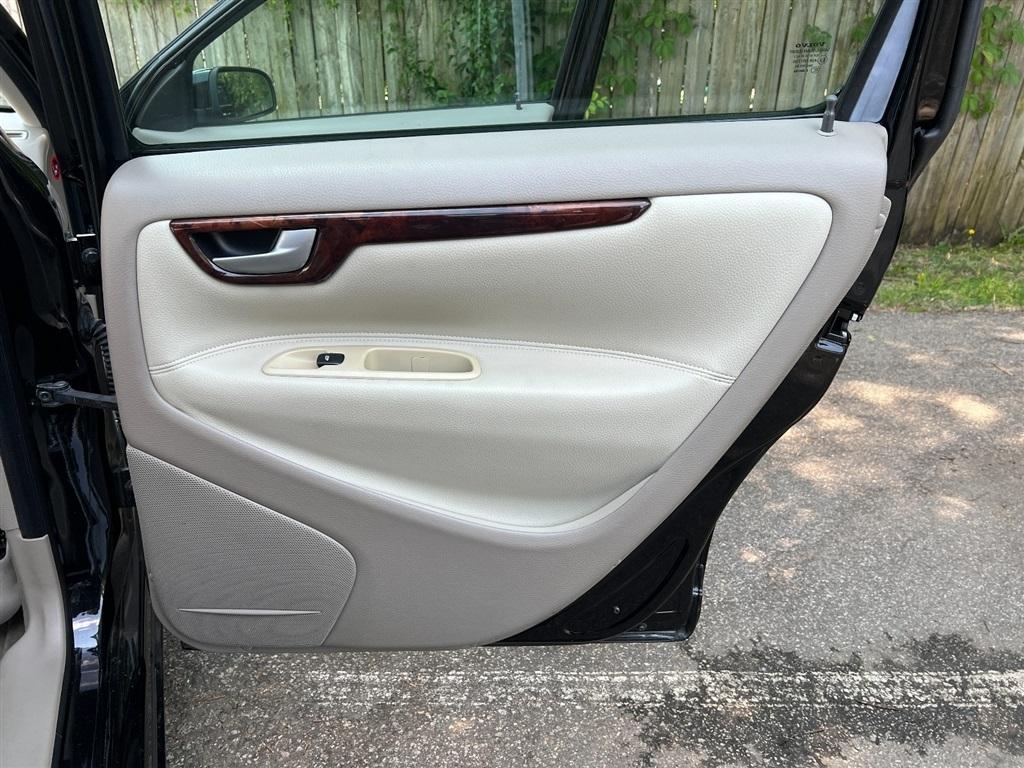 Volvo V70 2.5L Turbo Auto 2006