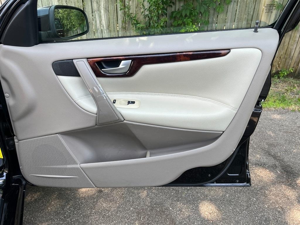 Volvo V70 2.5L Turbo Auto 2006