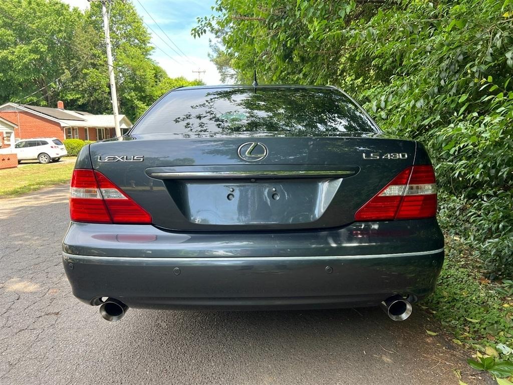 Lexus LS 430 Sedan 2006