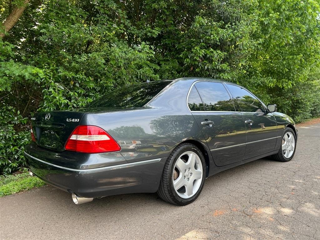 Lexus LS 430 Sedan 2006