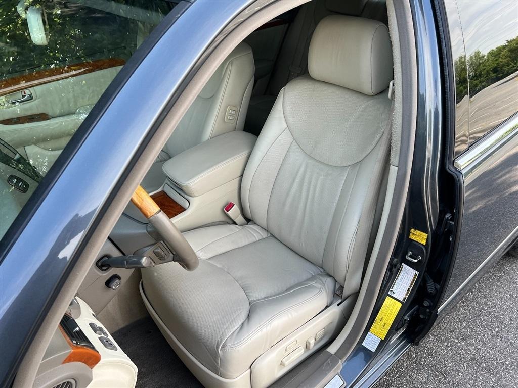 Lexus LS 430 Sedan 2006