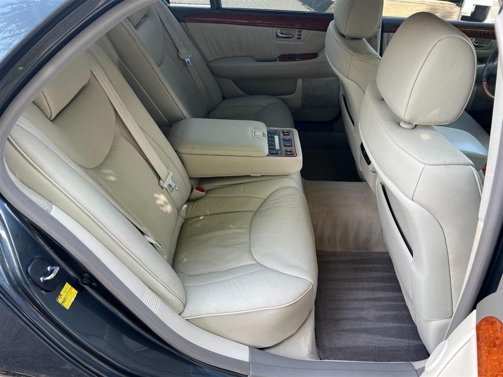 Lexus LS 430 Sedan 2006