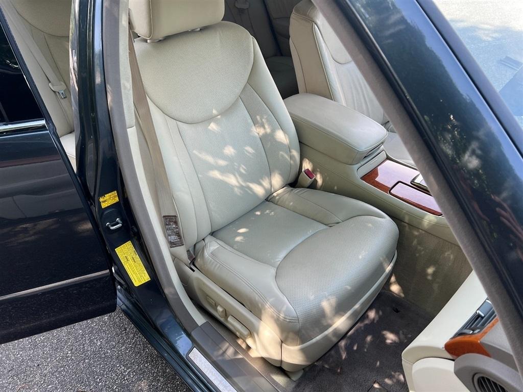 Lexus LS 430 Sedan 2006