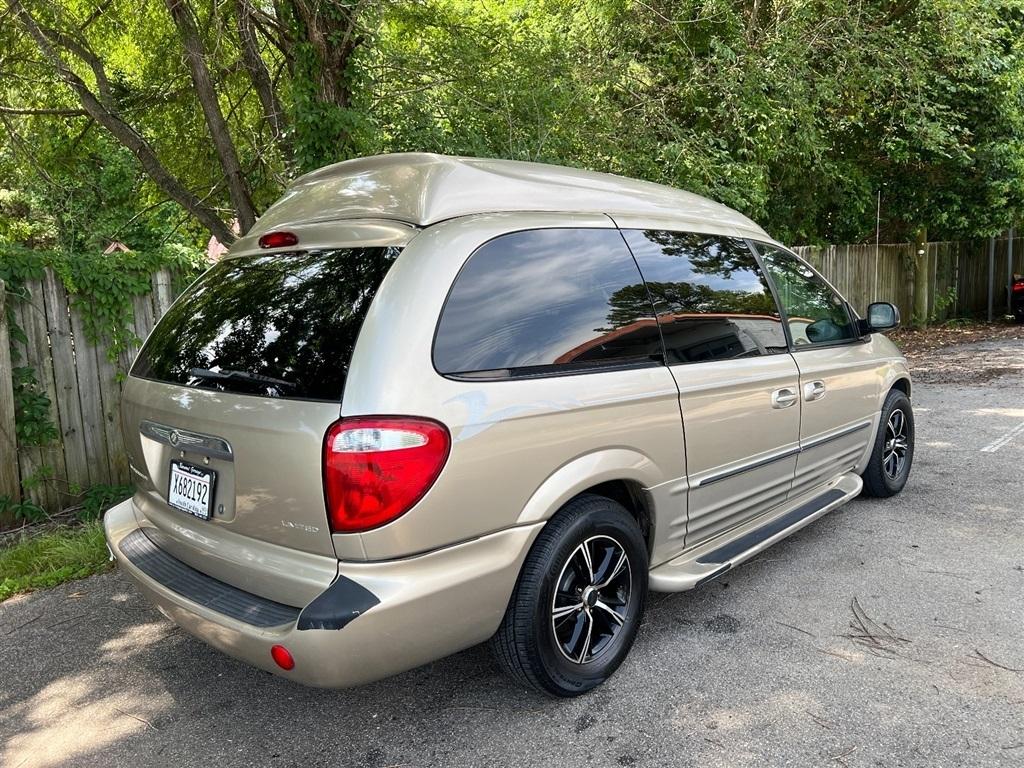 Chrysler Town & Country 4dr Limited FWD 2003
