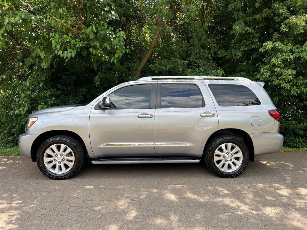 Toyota Sequoia Platinum 4WD (Natl) 2018