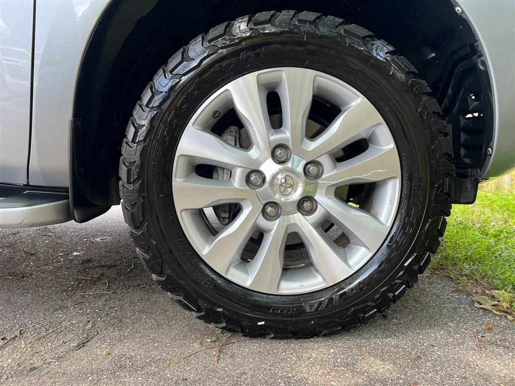 Toyota Sequoia Platinum 4WD (Natl) 2018