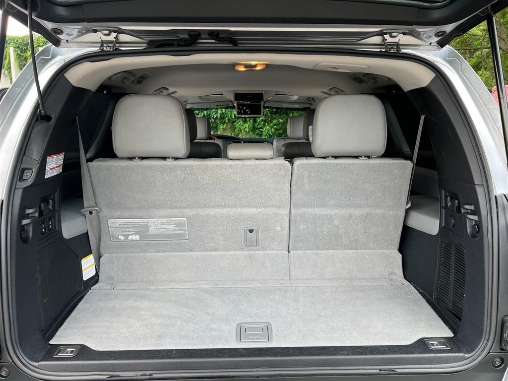 Toyota Sequoia Platinum 4WD (Natl) 2018