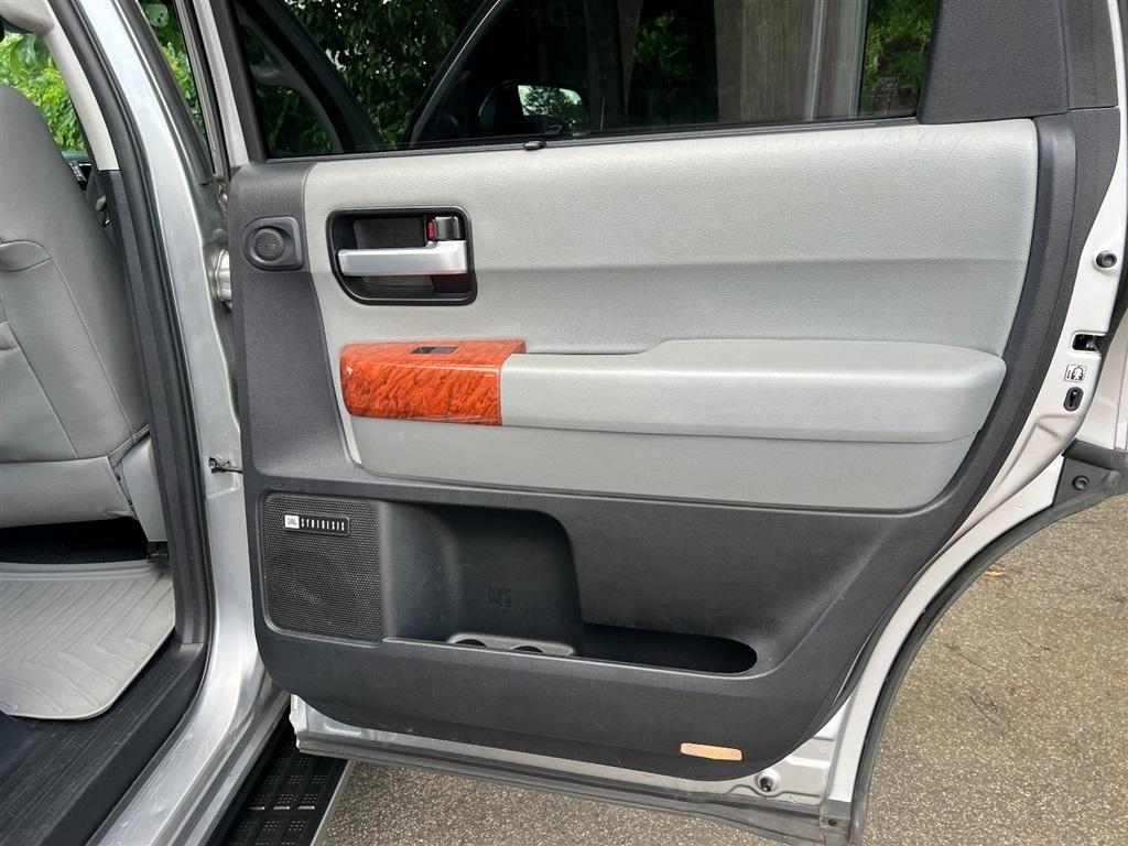 Toyota Sequoia Platinum 4WD (Natl) 2018