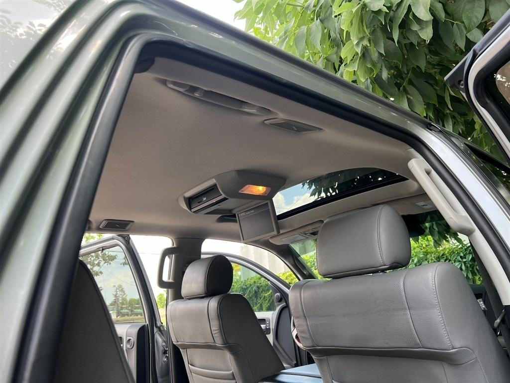 Toyota Sequoia Platinum 4WD (Natl) 2018