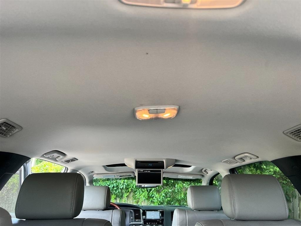 Toyota Sequoia Platinum 4WD (Natl) 2018