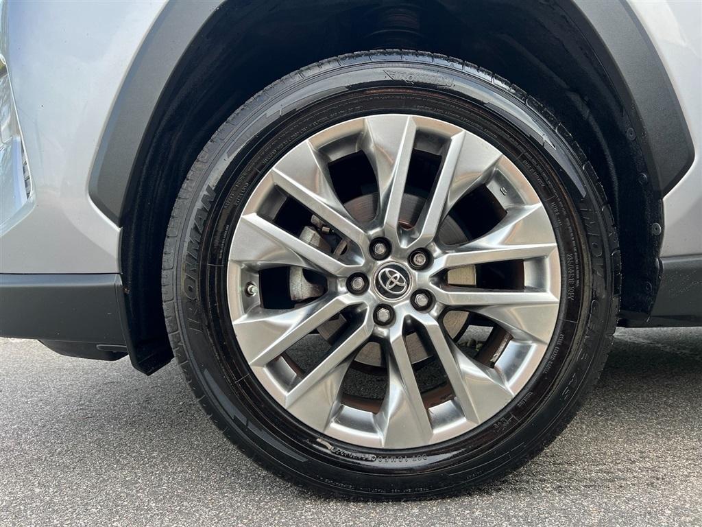 Toyota RAV4 XLE Premium AWD (Natl) 2019