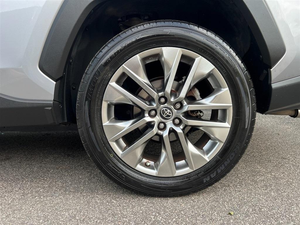Toyota RAV4 XLE Premium AWD (Natl) 2019