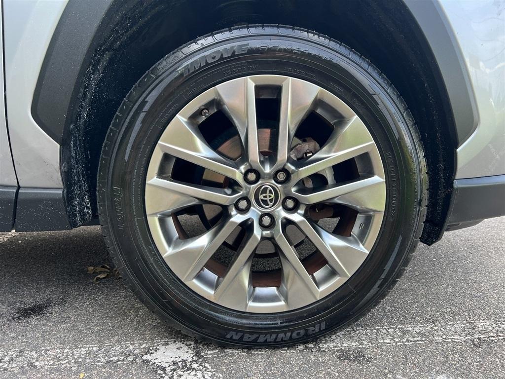 Toyota RAV4 XLE Premium AWD (Natl) 2019