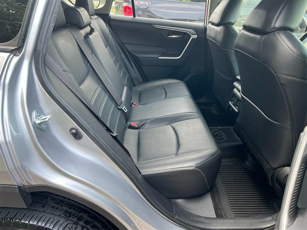 Toyota RAV4 XLE Premium AWD (Natl) 2019