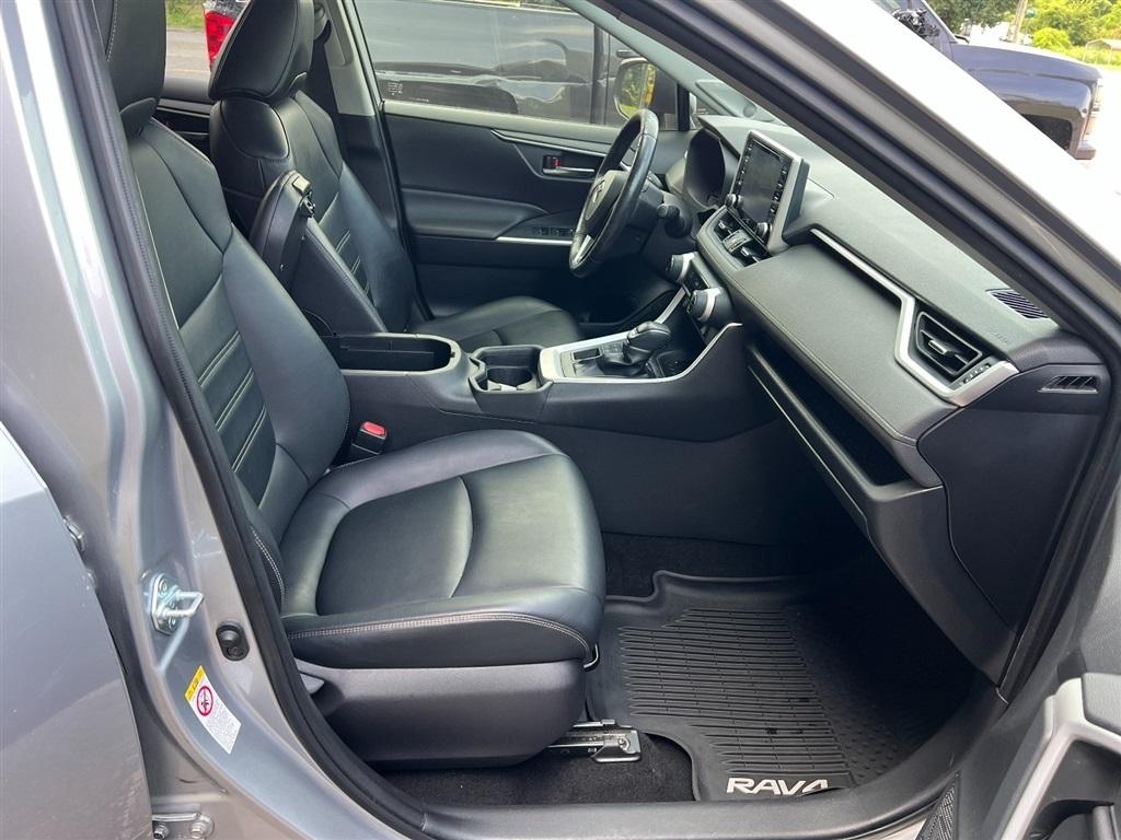 Toyota RAV4 XLE Premium AWD (Natl) 2019