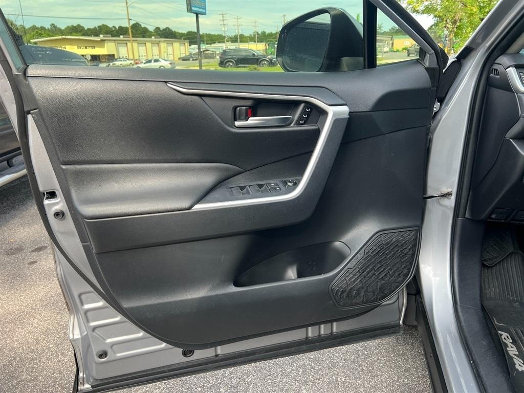 Toyota RAV4 XLE Premium AWD (Natl) 2019