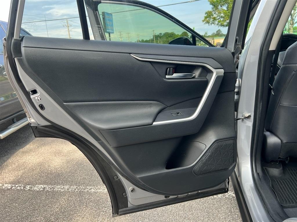 Toyota RAV4 XLE Premium AWD (Natl) 2019