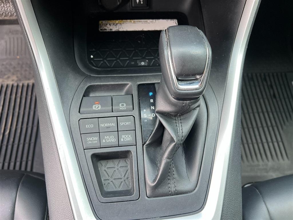 Toyota RAV4 XLE Premium AWD (Natl) 2019