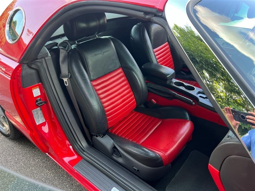Ford Thunderbird 2dr Conv w/Hardtop Deluxe 2002