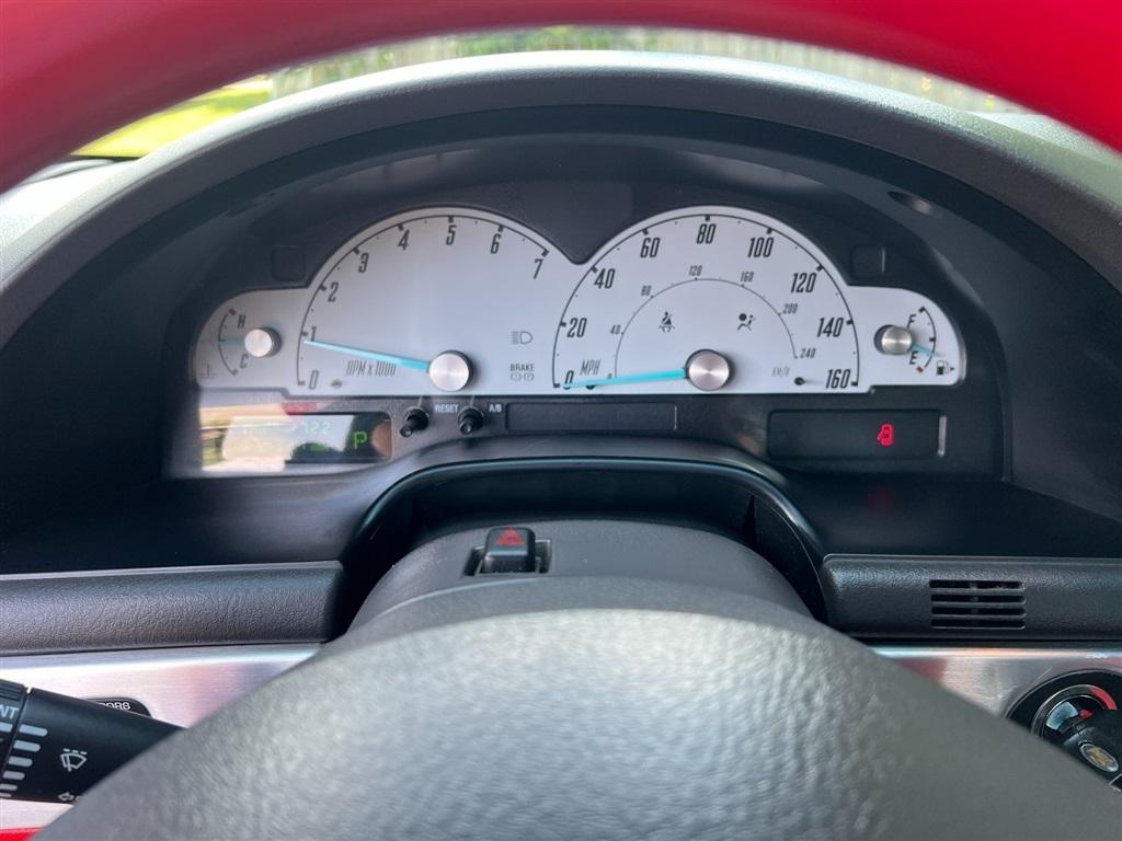Ford Thunderbird 2dr Conv w/Hardtop Deluxe 2002