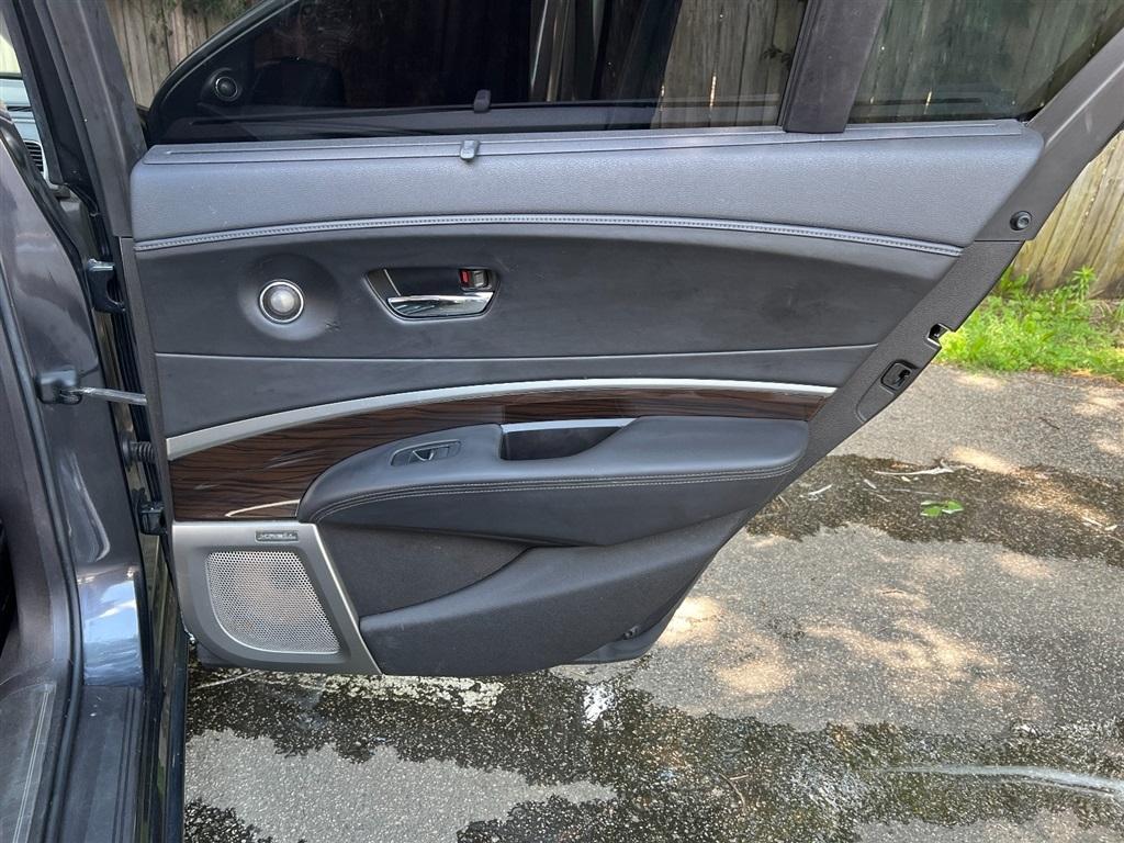Acura RLX 4dr Sdn Advance Pkg 2014