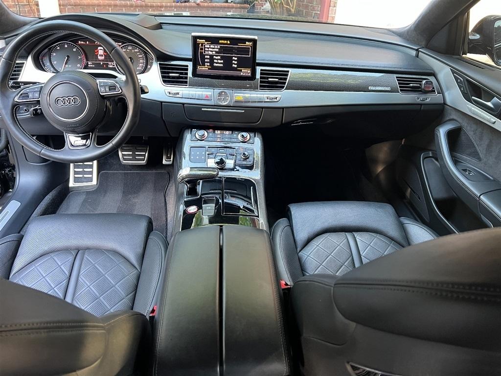 Audi S8 plus 4.0 TFSI 2017