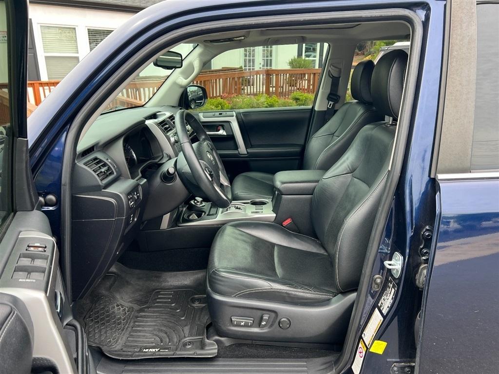 Toyota 4Runner 4WD 4dr V6 Trail Premium (Natl) 2015