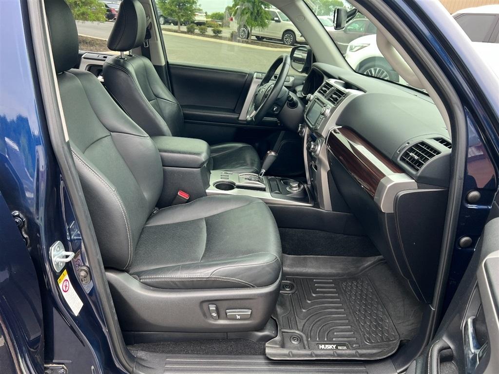 Toyota 4Runner 4WD 4dr V6 Trail Premium (Natl) 2015
