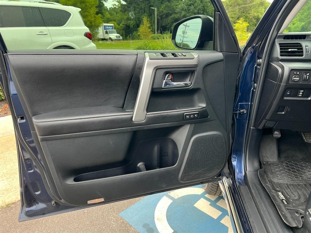 Toyota 4Runner 4WD 4dr V6 Trail Premium (Natl) 2015