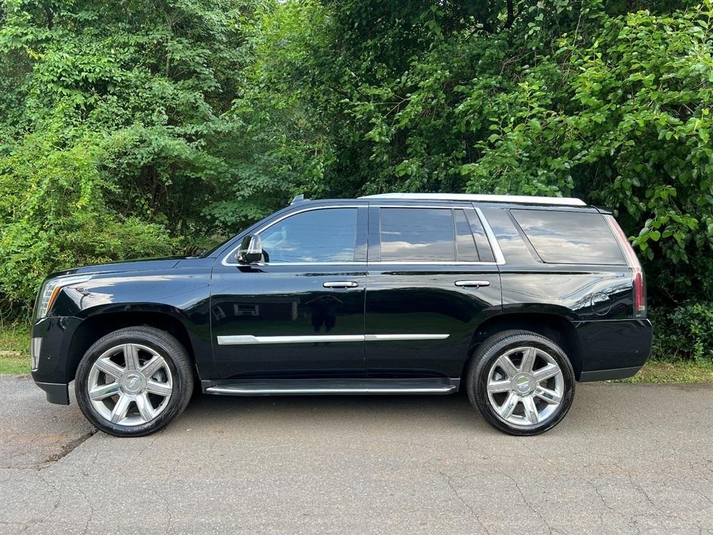 Cadillac Escalade 4WD 4dr Luxury 2019