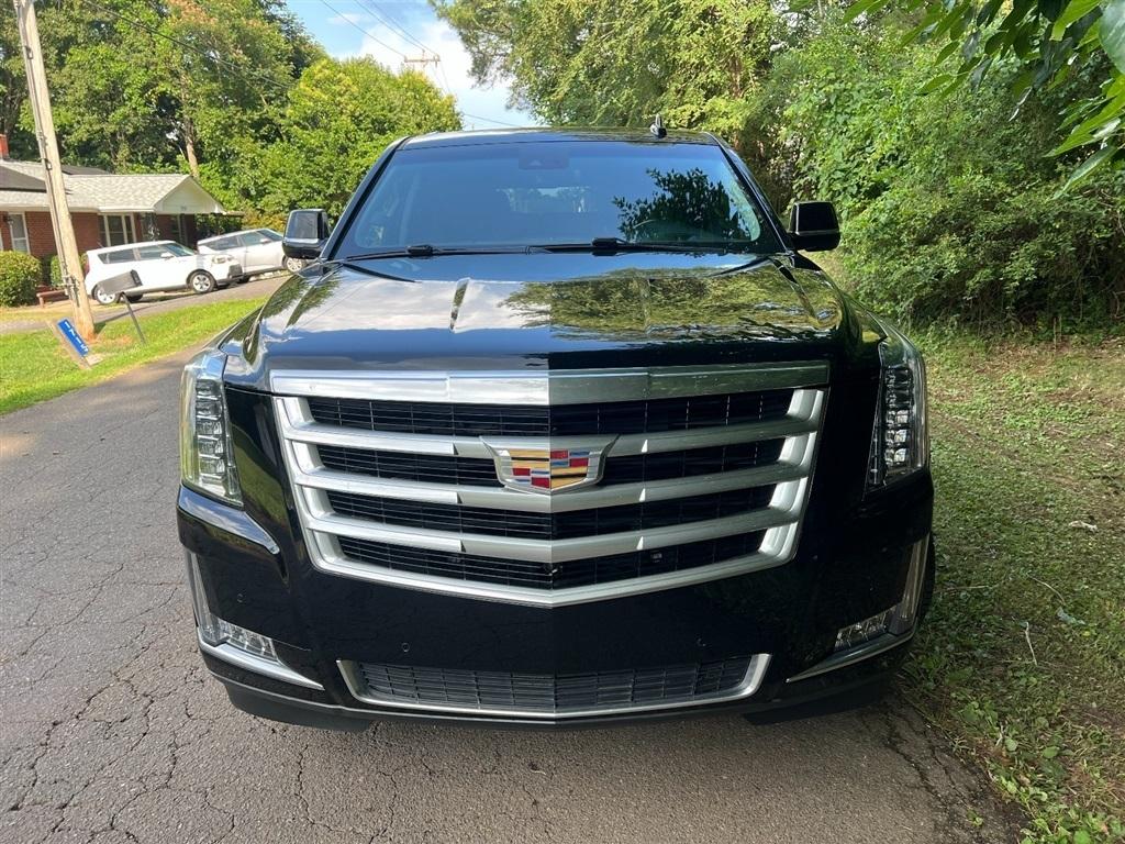 Cadillac Escalade 4WD 4dr Luxury 2019
