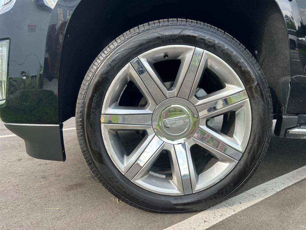 Cadillac Escalade 4WD 4dr Luxury 2019