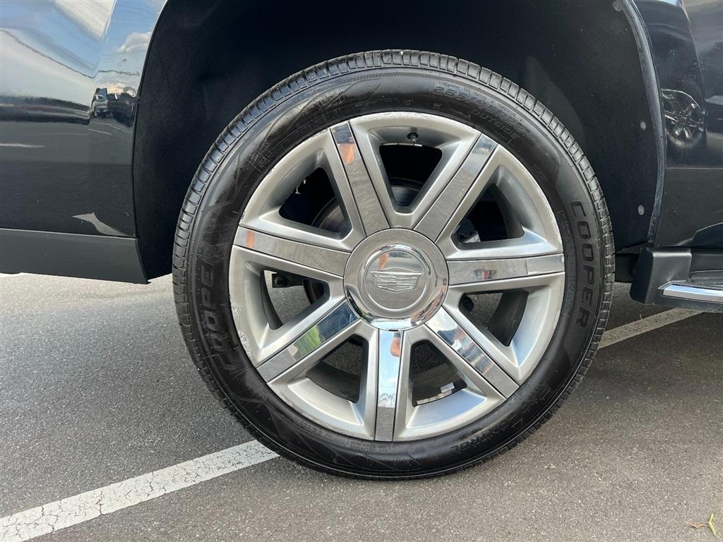 Cadillac Escalade 4WD 4dr Luxury 2019