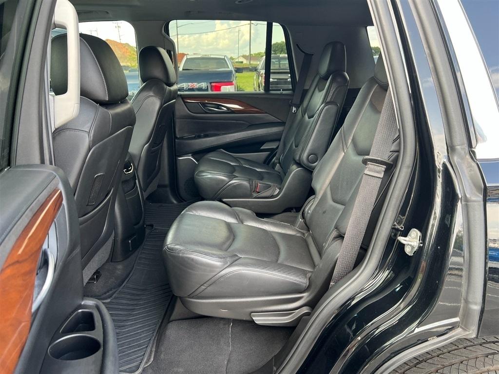 Cadillac Escalade 4WD 4dr Luxury 2019