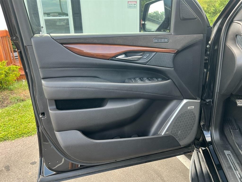 Cadillac Escalade 4WD 4dr Luxury 2019
