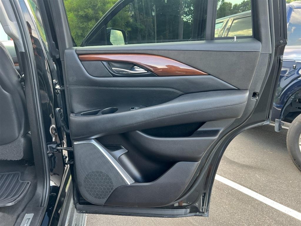Cadillac Escalade 4WD 4dr Luxury 2019