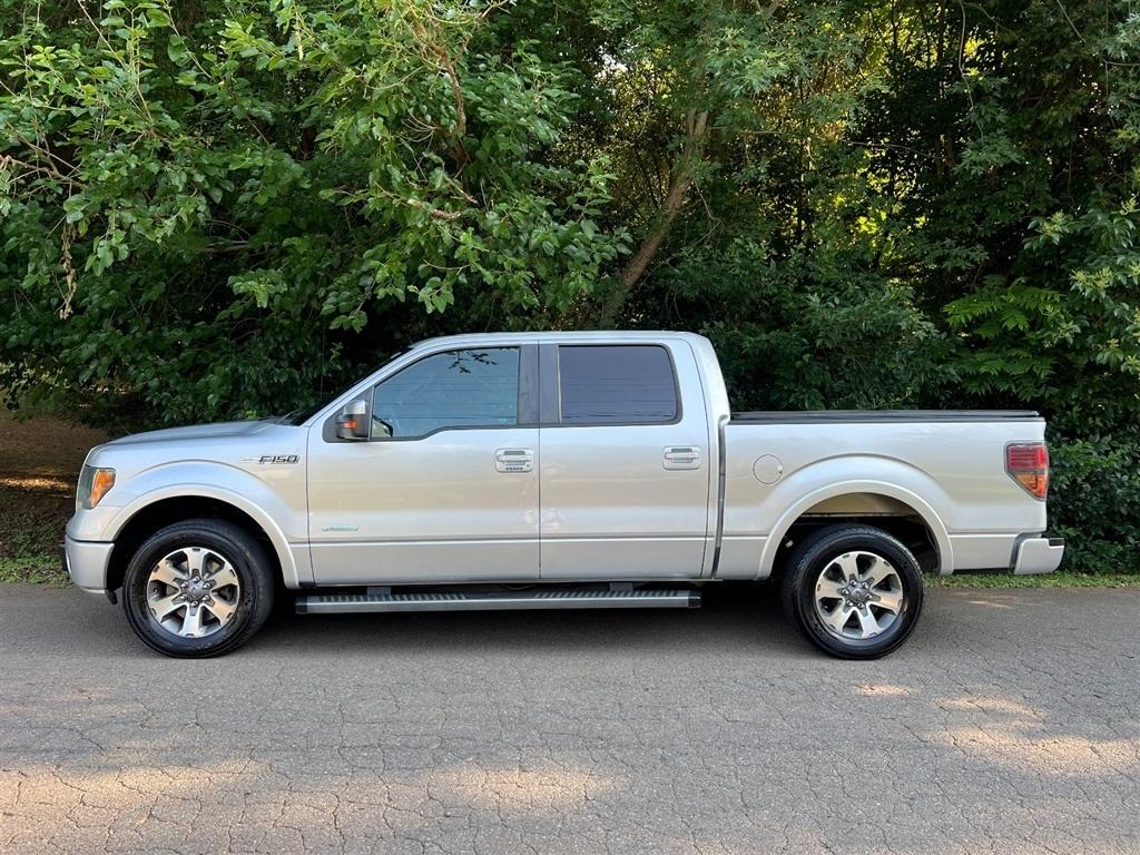 Ford F-150 2WD SuperCrew 145" King Ranch 2013