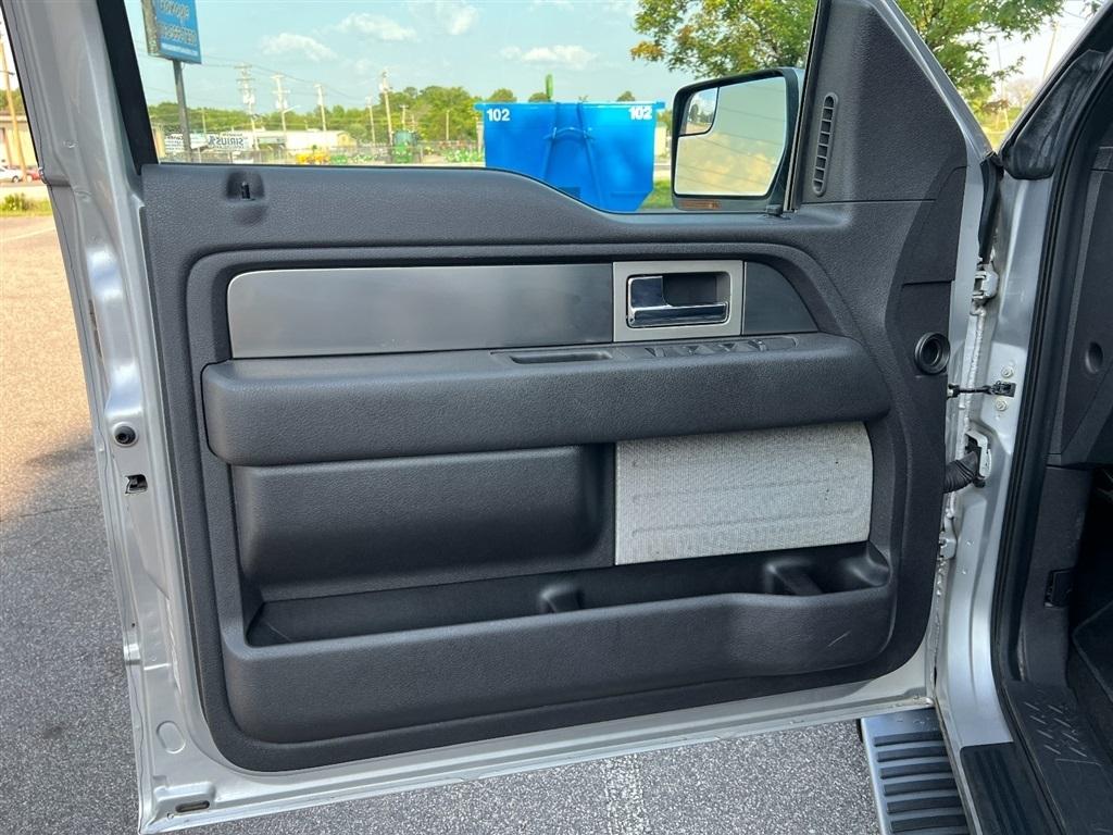 Ford F-150 2WD SuperCrew 145" King Ranch 2013
