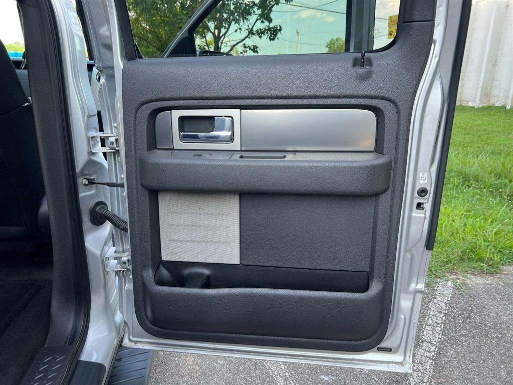 Ford F-150 2WD SuperCrew 145" King Ranch 2013
