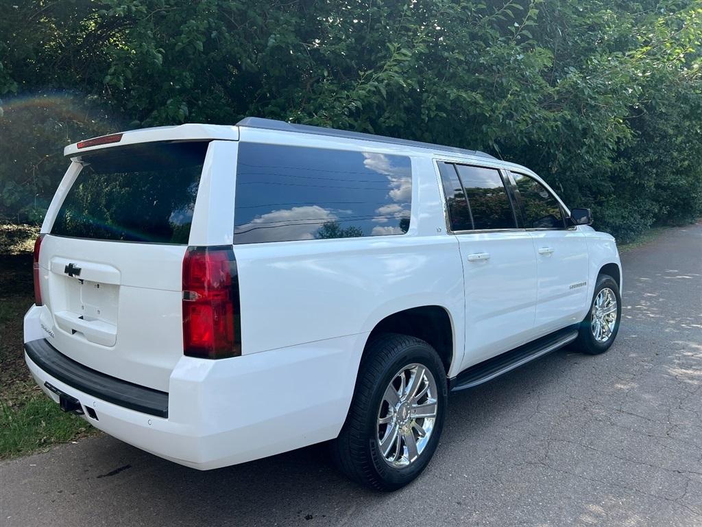 Chevrolet Suburban 2WD 4dr 1500 LT 2017