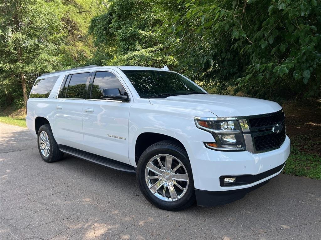 Chevrolet Suburban 2WD 4dr 1500 LT 2017