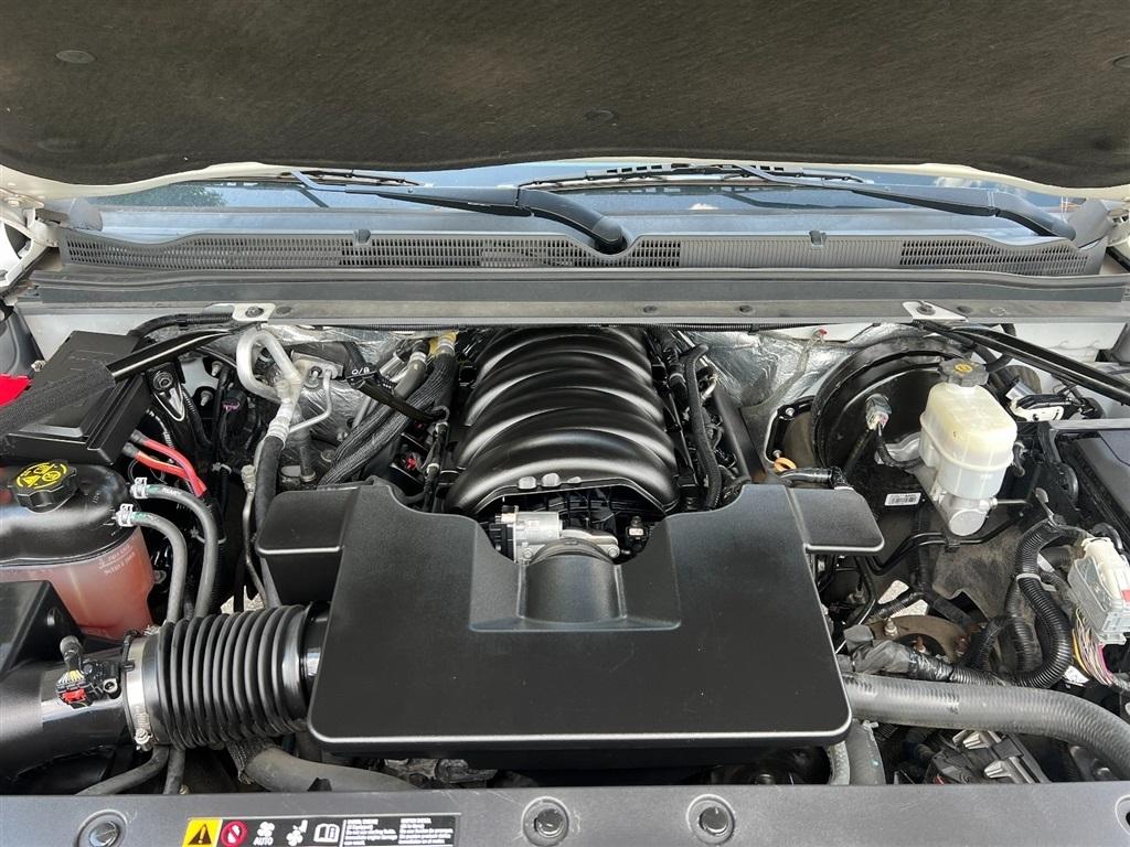 Chevrolet Suburban 2WD 4dr 1500 LT 2017