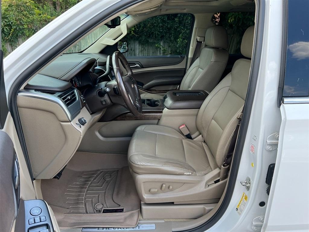 Chevrolet Suburban 2WD 4dr 1500 LT 2017